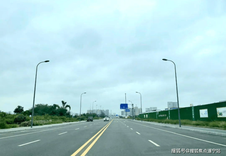 乐鱼体育：明信天府壹号(售楼处)首页网站楼盘价格区域分析周边配套户型图(图3)