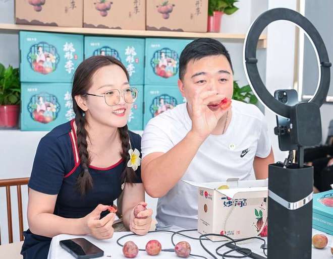 乐鱼体育：浙江嵊州做大助农区域公用品牌累计带动农产品销售132亿元