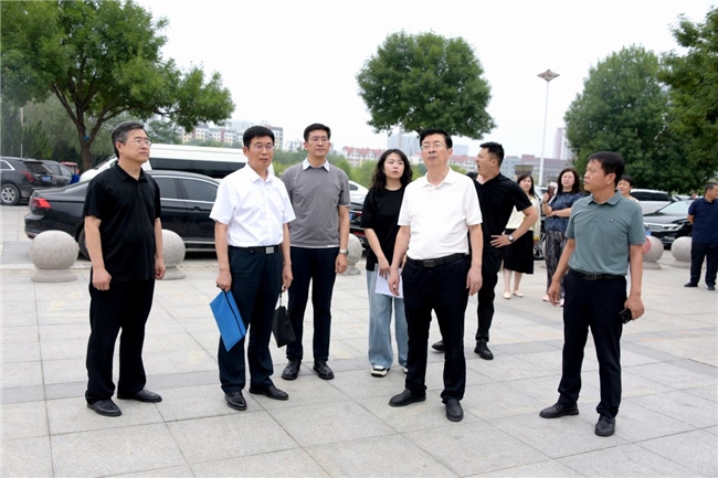 Leyu体育：中国轻工业联合会、河北省总工会、邯郸市总工会相关领导对互联网营销师总决赛场地实地调研考察