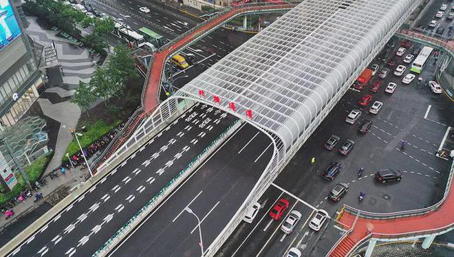 Leyu体育：苏河湾1号网站售楼处@苏河湾1号豪宅新风向标实景准现房(图3)