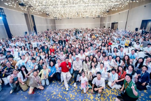 乐鱼体育：品格世界“可持续人生规划”第八期深圳站圆满收官——人生不设限精彩才无限(图1)