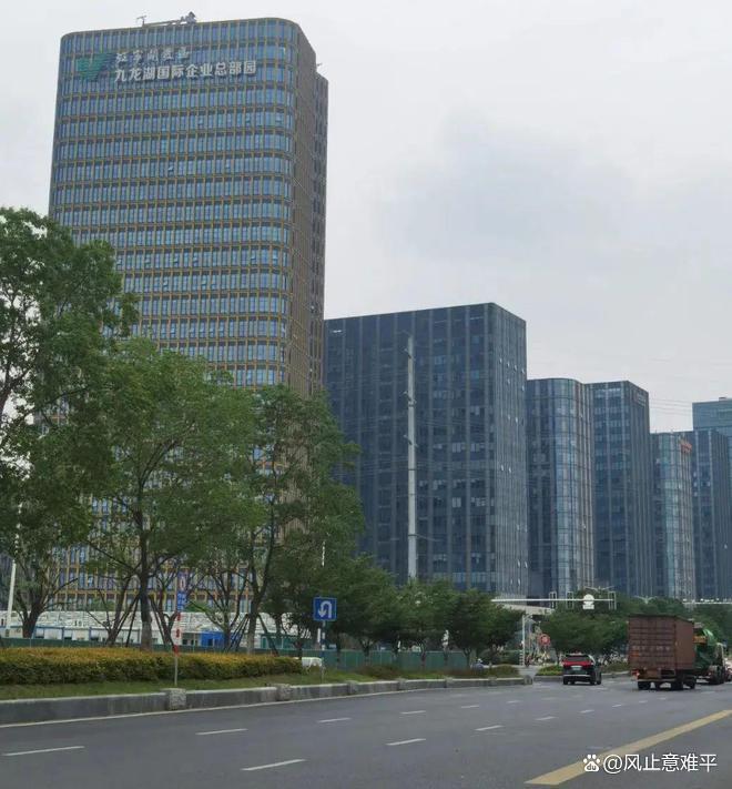乐鱼体育：南京金茂府售楼处电话_首页网站_内附图文解析_楼盘百科详情！(图6)