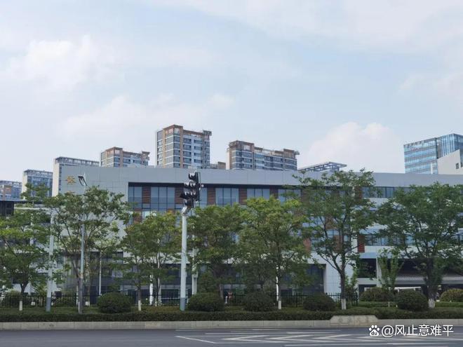 乐鱼体育：南京金茂府售楼处电话_首页网站_内附图文解析_楼盘百科详情！(图13)