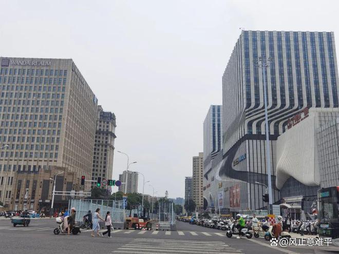 乐鱼体育：南京金茂府售楼处电话_首页网站_内附图文解析_楼盘百科详情！(图18)