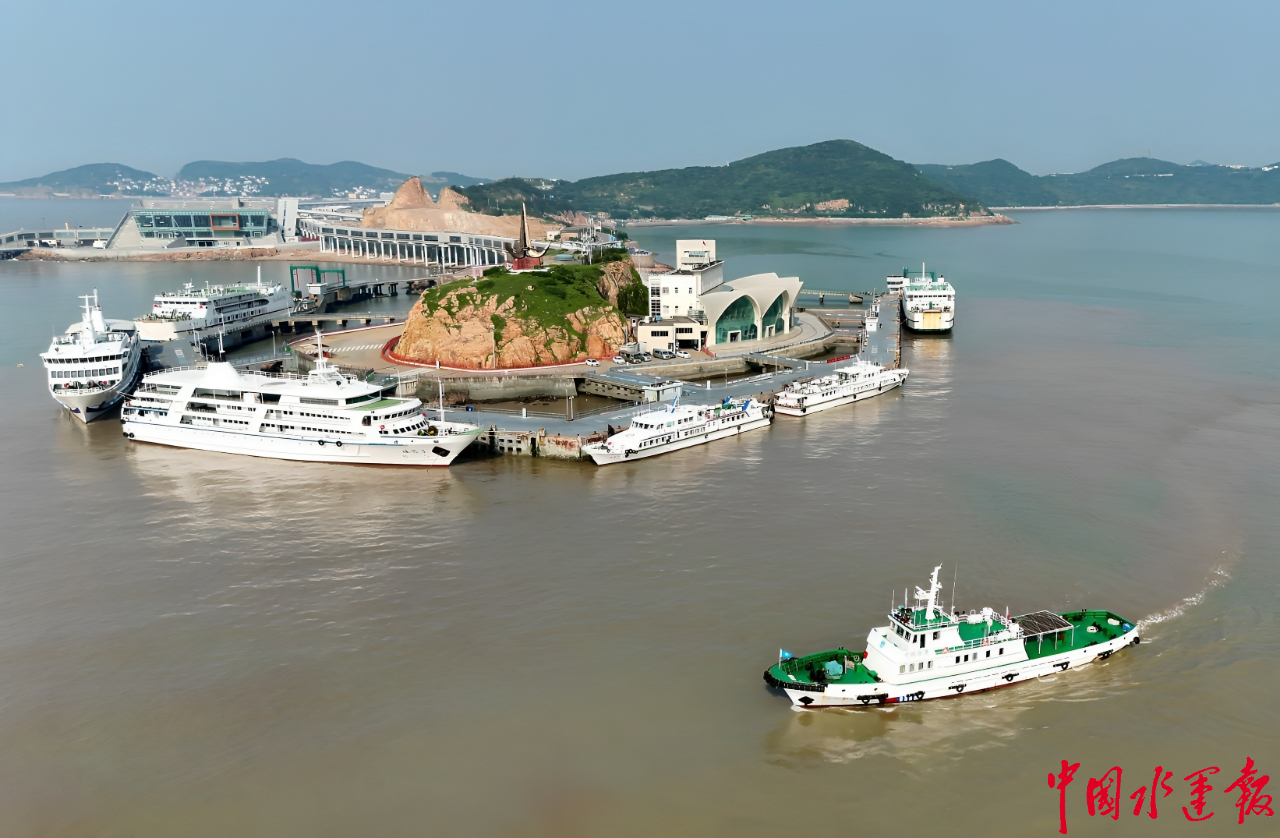 乐鱼体育：舟山海事多维发力护航暑期海岛旅客超325万人次(图3)