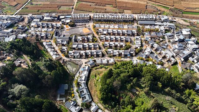 乐鱼体育：日均销售1000余单龙陵农家小院电商直播催生庭院经济发展(图2)