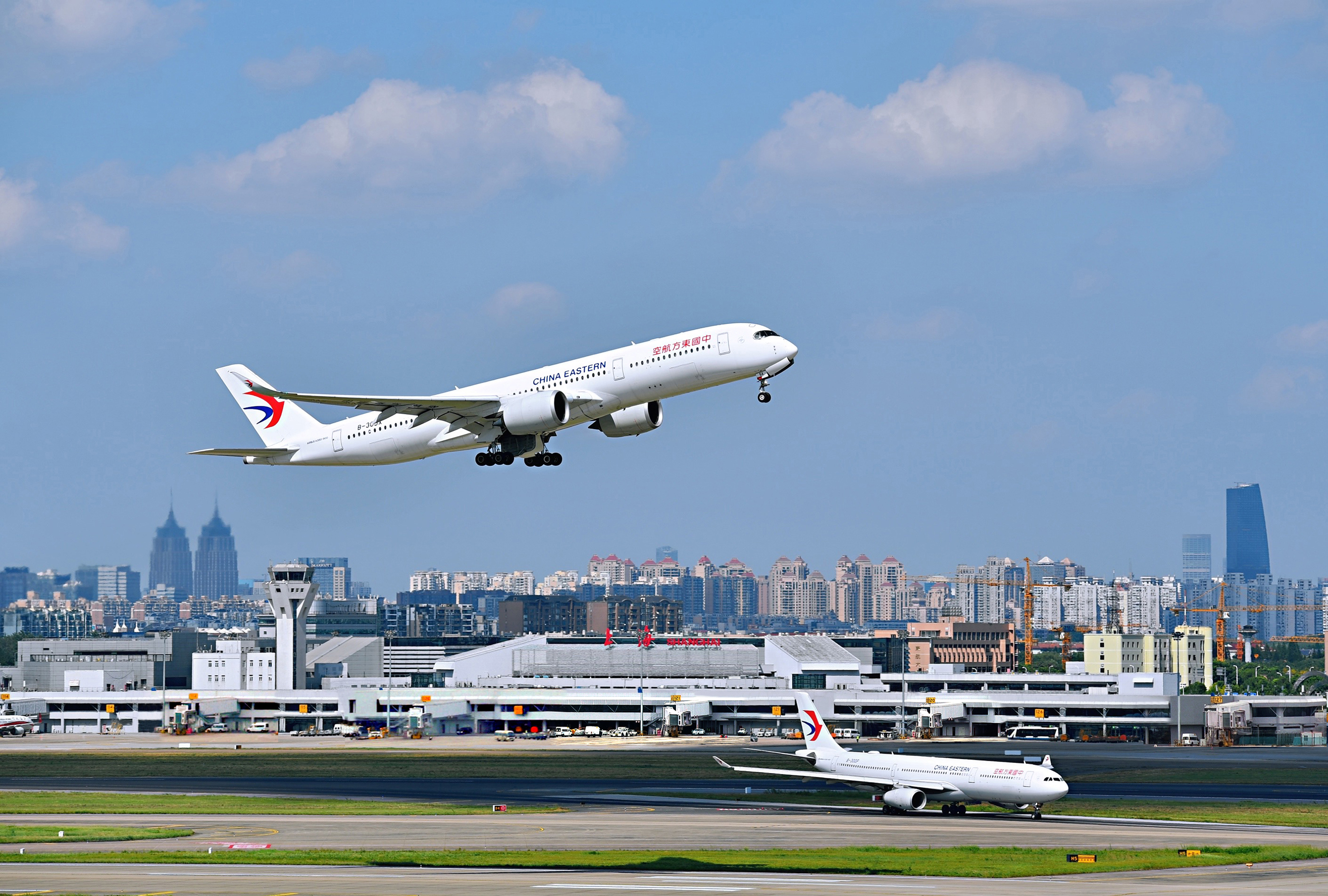 Leyu体育：中国东航顺利实现2025航空安全年