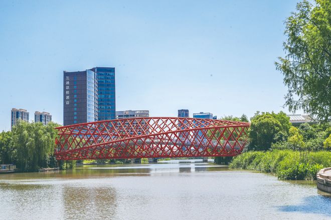 乐鱼体育：中国铁建西派云间售楼处-网站-楼盘百科-上海优选好房!(图13)