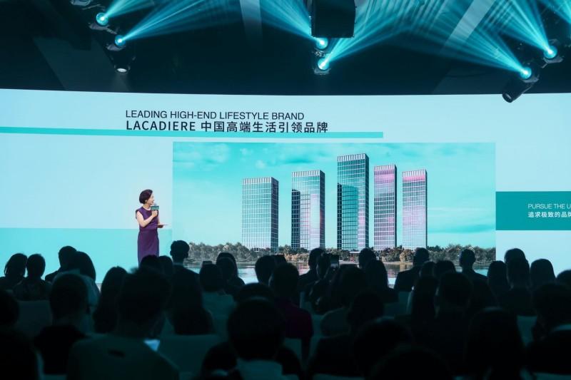 乐鱼体育：湖滨城3号「总裁公馆」产品发布盛典暨SCDA三十周年中国首展启幕(图2)