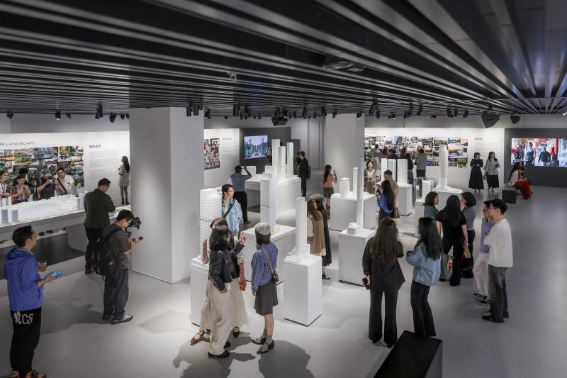 乐鱼体育：湖滨城3号「总裁公馆」产品发布盛典暨SCDA三十周年中国首展启幕(图12)
